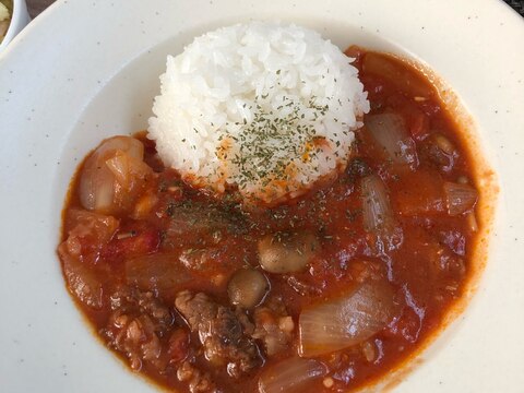 トマト缶でハッシュドビーフ